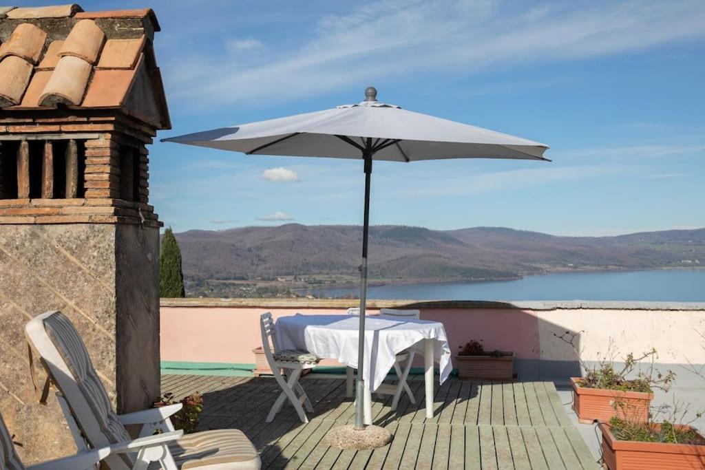 Appartement La Terrazza Nel Borgo à Bracciano  Extérieur photo