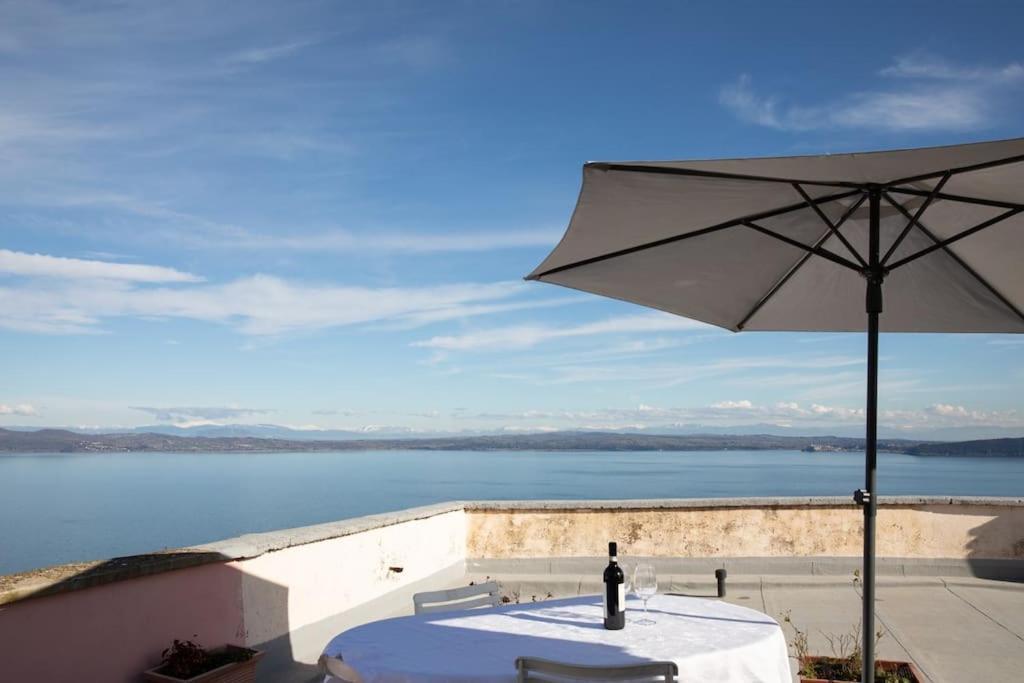 Appartement La Terrazza Nel Borgo à Bracciano  Extérieur photo